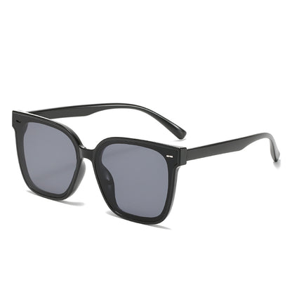 Retro Classic Oversized Square Rivets Cat Eye Women Sunglasses