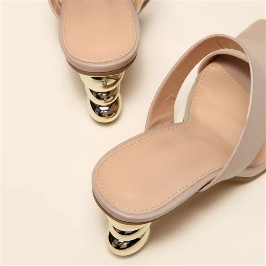 Isla Couture - Elegant sandals with heel and square toe