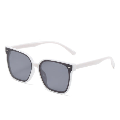 Retro Classic Oversized Square Rivets Cat Eye Women Sunglasses